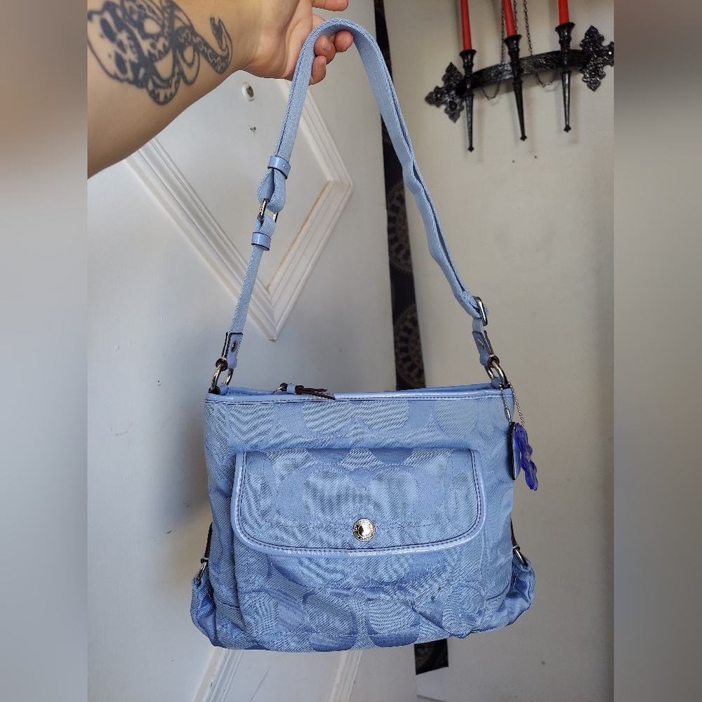 Coach Periwinkle Signature Canvas Jacquard Monogram Bag💙💜